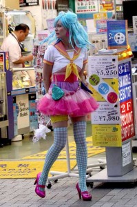 Kirsten Dunst Cosplays in Tokyo