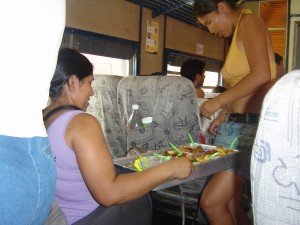 Tem marmita dentro do trem, chama "majadito"