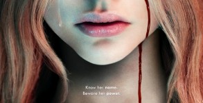 blah-cultural-carrie-a-estranha-poster-1
