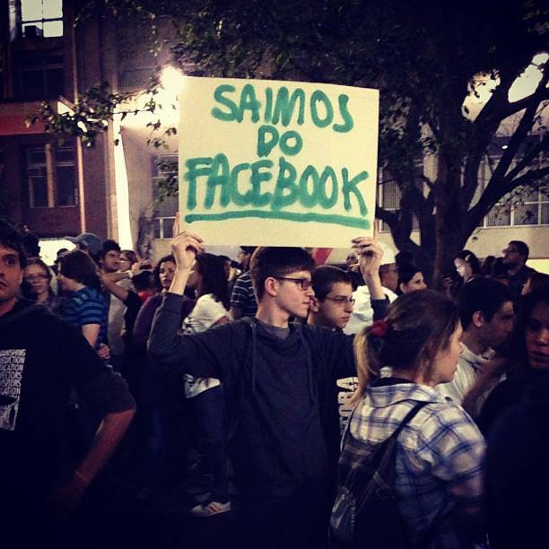 Saíram do Facebook
