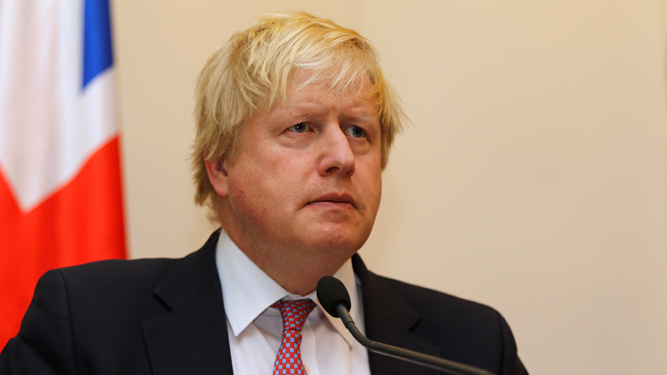 “Só renunciarei quando todos os britânicos falarem pessoalmente para eu me f***r” diz Johnson